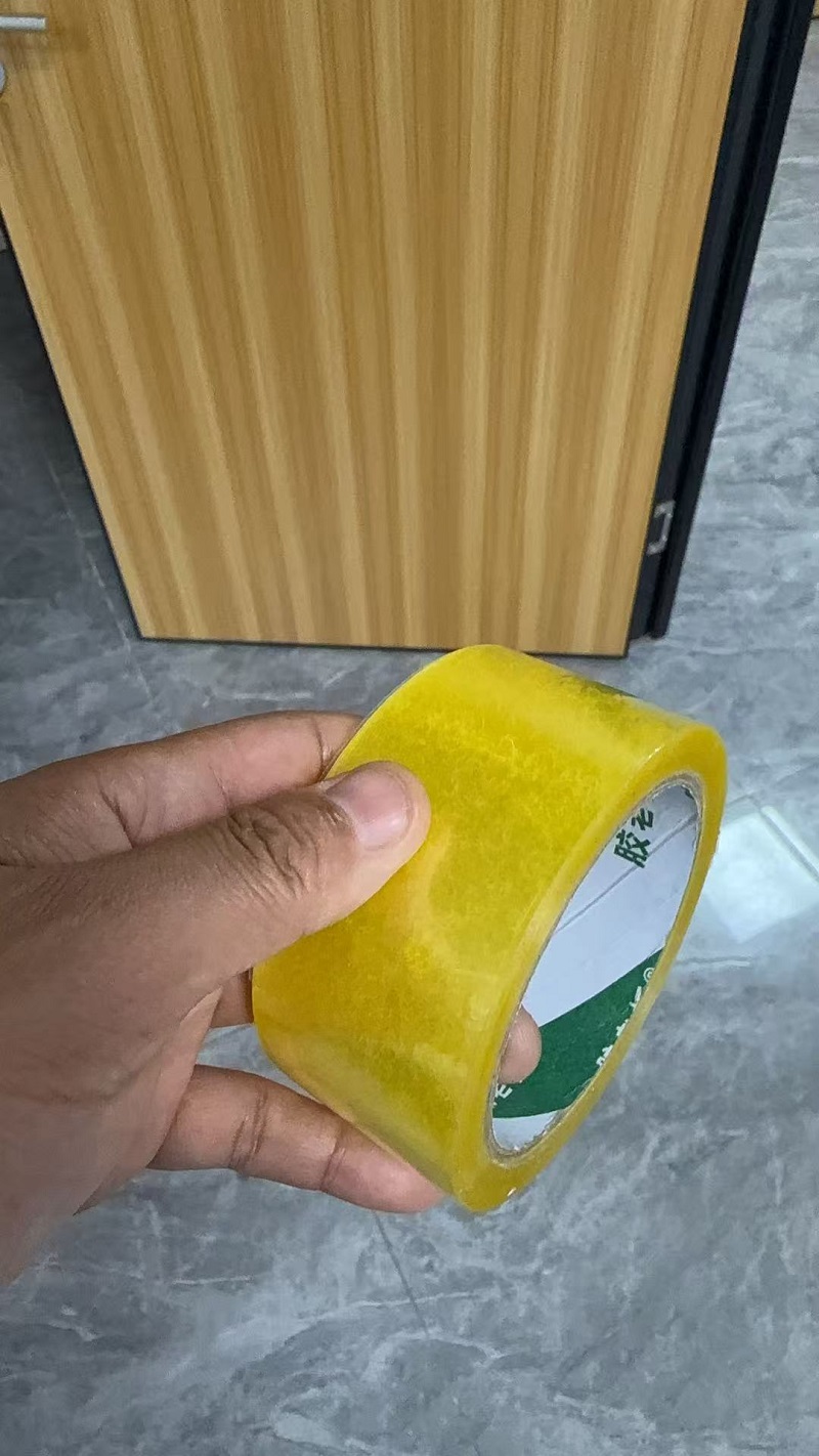 Funkcia a vlastnosti tesniacej pásky, výkonný nástroj v odvetví obalových materiálov