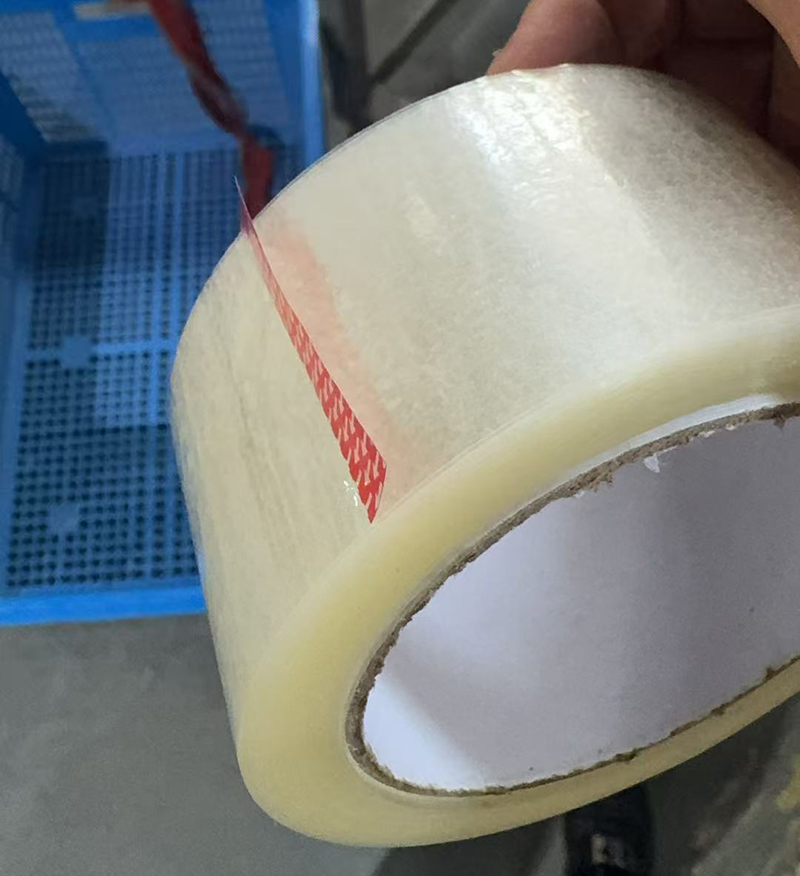 Líder v odvetví adhéznych výrobkov, základná voľba pre tesniace pásky