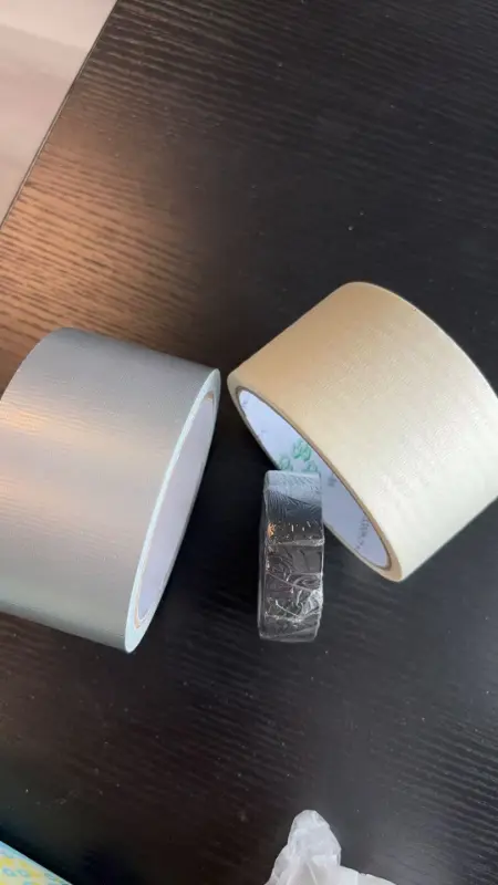 Bežne používané samolepiace materiály a ich vlastnosti